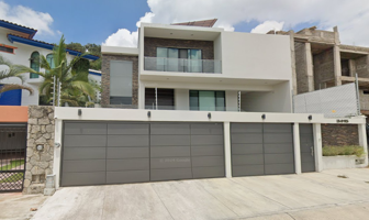 Foto de inmueble en Circuito de las Flores Poniente #3415, Col. Zapopan Centro C.P. 45100, Zapopan