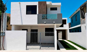 Foto de inmueble en Jardines de Champayán, Col. Jardines de Champayan 1 C.P. 89358, Tampico