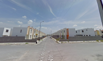 Foto de inmueble en C. Acantos 345, Villa Florida Sector B, 88715 Reynosa, Tamps. #345, Col. Los Fresnos Residencial C.P. 88715, Reynosa