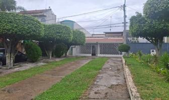 Foto de inmueble en C. P.º de los Filósofos 1421, Colinas de La Normal, 44270 Guadalajara, Jal. #1421, Col. Colinas de La Normal C.P. 44270, Guadalajara