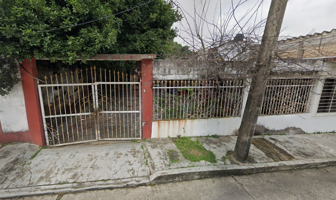 Foto de inmueble en Hermenegildo Galeana 34, Santa Clara, 96730 Minatitlán, Ver. #34, Col. Buenavista Sur C.P. 96730, Minatitlán Foto de inmueble en Hermenegildo Galeana 34, Santa Clara, 96730 Minatitlán, Ver. #34, Col. Buenavista Sur C.P. 96730, Minatitlán