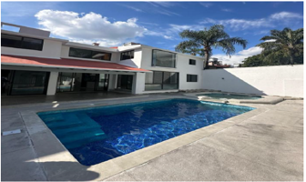 Foto de inmueble en PASEO DE LAS FLORES #18, Col. Club de golf Tabachines C.P. 62498, Cuernavaca