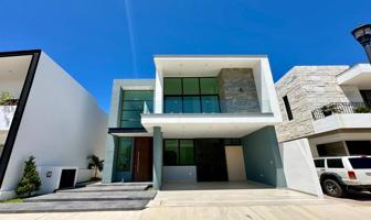 Foto de inmueble en P.º Paraíso, 82103 Mazatlán, Sin. #s/n, Col. Marina Mazatlán C.P. 82103, Mazatlán
