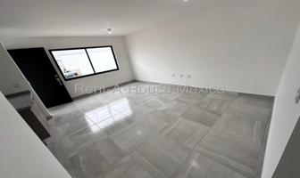 Foto de inmueble en Paseos de Zakia Pte., 76269 Santiago de Querétaro, Qro., Col. Zakia C.P. 76269, El Marqués