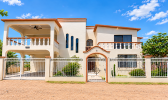 Foto de inmueble en 207 Lomas de San Carlos, Col. Lomas de San Carlos C.P. 85506, Guaymas