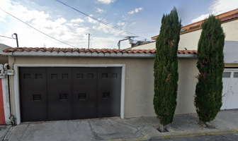 Foto de inmueble en Gladiolas, Col. Villa de las Flores 2a Sección (Unidad Coacalco) C.P. 55710, Coacalco de Berriozábal