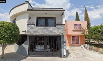 Foto de inmueble en Cto de los Robles, Cd Satelite, 37440 León de los Aldama, Gto. #100, Col. Granjas Campestre C.P. 37440, León
