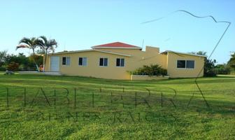 Foto de inmueble en 2a. de General Silva, Col. Santiago de la Peña, Col. Santiago de La Peña C.P. 92770, Tuxpan