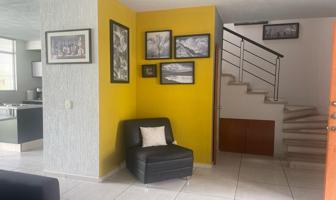 Foto de inmueble en Avenida José Parres Arias  #1105, Col. Conjunto Habitacional Laureles C.P. 45157, Zapopan