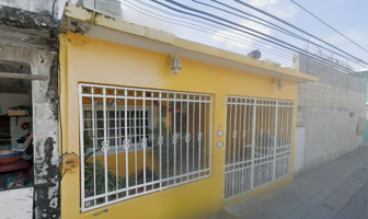 Foto de inmueble en Calle 61  #6, Col. Morelos C.P. 24115, Carmen