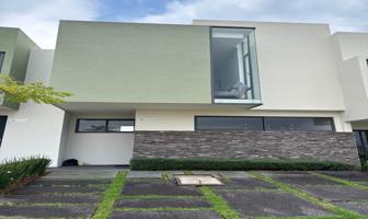 Foto de inmueble en Avenida Puerta Madero, Col. Puerta Madero C.P. 58090, Morelia