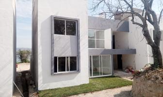Foto de inmueble en Laguna de Tequesquitengo, 62915 Mor., Col. Tequesquitengo C.P. 62915, Jojutla
