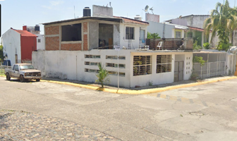 Foto de inmueble en Chilapan, Plutarco Elías Calles, 60997 Cdad. Lázaro Cárdenas, Mich. #00, Col. Plutarco Elías Calles C.P. 60993, Lázaro Cárdenas