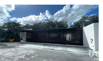 Foto de inmueble en 30, Col. Residencial del Mayab C.P. 97302, Mérida