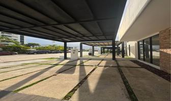 Foto de inmueble en Av Huayacán, 77560 Cancún, Q.R., Col. Residencial Río C.P. 77560, Benito Juárez