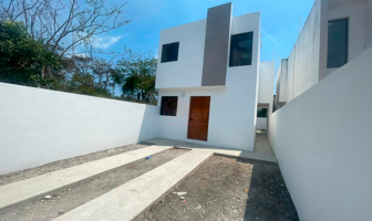 Foto de inmueble en 16 de Septiembre, Tampico, Tamps., Col. 16 de Septiembre C.P. 89512, Ciudad Madero