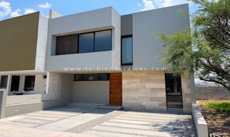 Foto de inmueble en Prol. Constituyentes Ote. 455, Villas la cañada, 76240 Santiago de Querétaro, Qro. #455, Col. Zen Life Residencial I C.P. 76246, El Marqués