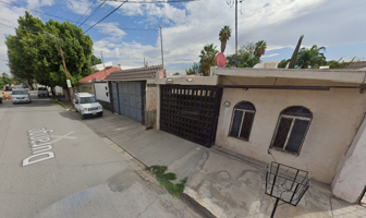Foto de inmueble en Priv. Apartado 218, Zona Centro, 34000 Durango, Dgo. #218, Col. Herrera Leyva C.P. 34000, Durango