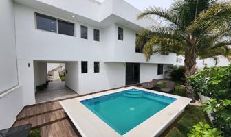 Foto de inmueble en Casa Blanca Residencia con Jacuzzi Privado en RSD #s/n, Col. Rancho San Diego C.P. 51924, Ixtapan de la Sal