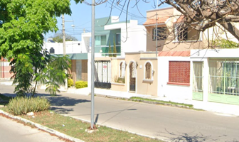 Foto de inmueble en Calle 28, Col. Residencial Del Norte C.P. 97219, Mérida