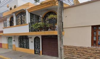 Foto de inmueble en C. Abasolo, Centro, 63000 Tepic, Nay., Col. Tepic Centro C.P. 63000, Tepic