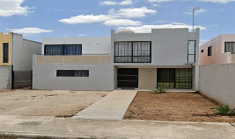 Foto de inmueble en Calle 135, Col. Girasoles de Opichen C.P. 97249, Mérida