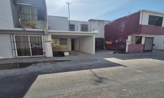 Foto de inmueble en Calle Santa Lucía, Col. Villas de Santa Ana C.P. 24155, Carmen