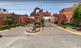 Foto de inmueble en Calle Cruz del Cristo 10, Santa Cruz del Monte, 53110 Ciudad de México, Méx. #10, Col. Bugambilias C.P. 53110, Naucalpan de Juárez