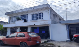 Foto de inmueble en C. Azucenas, Jardines, 77026 Chetumal, Q.R. #s/n, Col. El Sol C.P. 77026, Othón P. Blanco