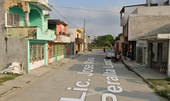 Foto de inmueble en Licenciado Jose Maria Peralta Lopez #00Int. 00, Col. Chichicapa C.P. 86670, Comalcalco