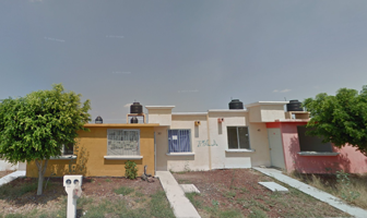 Foto de inmueble en C. Gilgardo Magaña, 59711 Conjunto Habitacional Ario de Rayón, Mich., Col. Ario de Rayón C.P. 59711, Zamora