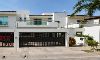 Foto de inmueble en Rio Cutzmala 180, Fluvial Vallarta, 48312 Puerto Vallarta, Jal. #s/n, Col. Residencial Fluvial Vallarta C.P. 48312, Puerto Vallarta