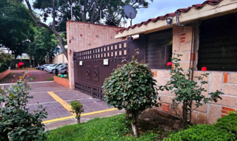 Foto de inmueble en Libertad, Santiago Tepalcatlalpan, 16200 Ciudad de México, CDMX, Col. Santiago Tepalcatlalpan C.P. 16200, Xochimilco