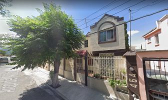 Foto de inmueble en ARCO DE NILO  #464 , Col. Los Arcos C.P. 25060, Saltillo