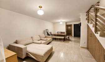Foto de inmueble en 37544 León, Guanajuato #s/n, Col. Jardines de Versalles C.P. 37544, León