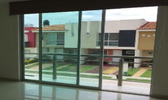 Foto de inmueble en Calle Extremadura  #70, Col. Real de Valdepeñas C.P. 45130, Zapopan