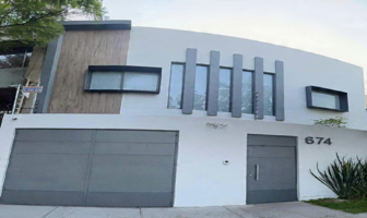 Foto de inmueble en C. de San Gabriel, Chapalita, 44500 Guadalajara, Jal. #674, Col. Chapalita C.P. 44500, Guadalajara
