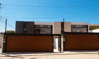 Foto de inmueble en Amp. Guaycura, 22214 Tijuana, B.C., Col. Pórticos del Lago C.P. 22214, Tijuana