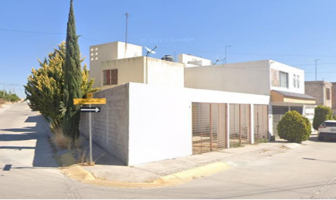 Foto de inmueble en Calle Palma del Río, Col. Villa de Nuestra Señora de La Asunción Sector Encino C.P. 20126, Aguascalientes