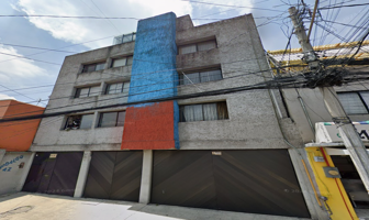 Foto de inmueble en C. Hidalgo 42, San Lucas Tepetlacalco, 54055 Tlalnepantla, Méx. #42, Col. San Lucas Tepetlacalco C.P. 54055, Tlalnepantla de Baz