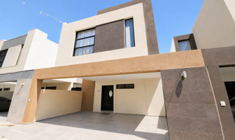 Foto de inmueble en La Mancha 114, 66604 Cdad. Apodaca, N.L. #s/n, Col. Santa Rosa C.P. 66604, Apodaca