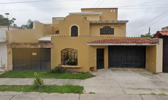 Foto de inmueble en C. Agricultores, Arcos de Guadalupe, Zapopan, Jal., Col. Arcos de Guadalupe C.P. 45037, Zapopan