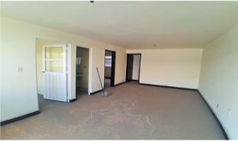 Foto de inmueble en Plaza Chalco, 56604 Chalco de Díaz Covarrubias, Méx., Col. Ejidal C.P. 56604, Chalco