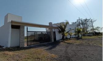 Foto de inmueble en Alvarado, Ver., Col. Arbolillo C.P. 95259, Alvarado