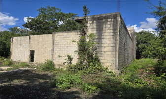 Foto de inmueble en C. Manantial, El Pedregal, 77536 Cancún, Q.R., Col. Villas Quintana Roo C.P. 77536, Benito Juárez