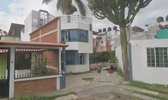 Foto de inmueble en Real de Santa Rosa, Alianza Urbana, Uruapan, Mich. #16, Col. Uruapan Centro C.P. 60000, Uruapan