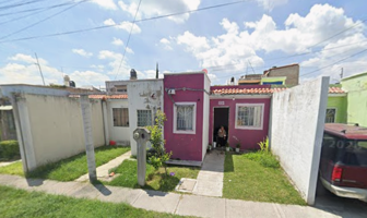 Foto de inmueble en Av. Nápoles, 45653 Hacienda Santa Fe, Jal., Col. Las Luces C.P. 45653, Tlajomulco de Zúñiga