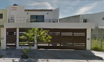 Foto de inmueble en Luis Urzúa Farias 7, Esmeralda, 28017 Colima, Col. #7, Col. Residencial Santa Bárbara C.P. 28017, Colima
