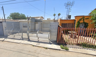 Foto de inmueble en Av. Ebanistas Sur, Libertad, Mexicali, B.C., Col. Libertad C.P. 21030, Mexicali