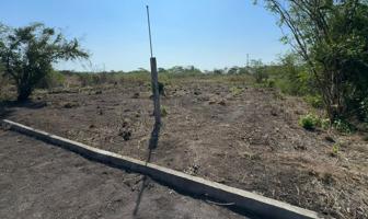Foto de inmueble en Veracruz Calle Ceiba en Fraccionamiento Campestre #s/n, Col. Mata Loma C.P. 94250, Manlio Fabio Altamirano